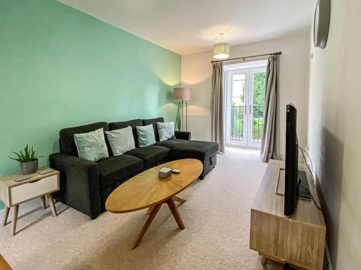 Beautiful, Contemporary 3 Bedroom Apartment Bath Exteriér fotografie